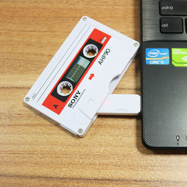 فلش مموری Usb 2.0 اولتیتا   مدل نوار کاست ظرفیت 128 گیگابایت