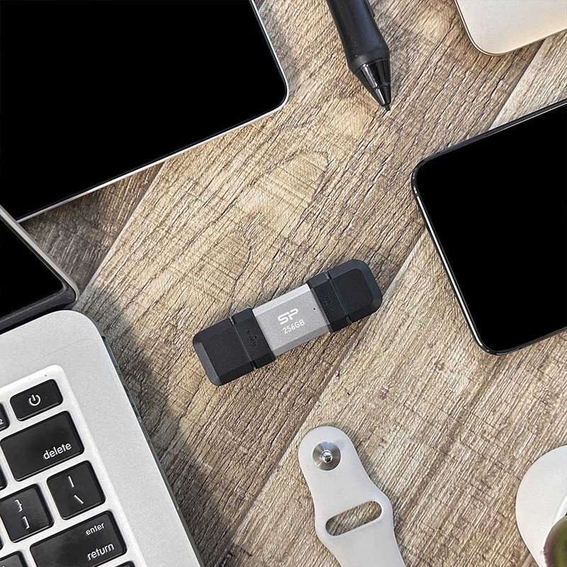 فلش مموری OTG سیلیکون پاور مدل C51 ظرفیت 128 گیگابایت با رابط USB3.2 Type-A و Type-C، مقاوم در برابر ضربه، شوک و گرد و غبار، مناسب تلفن همراه و لپتاپ