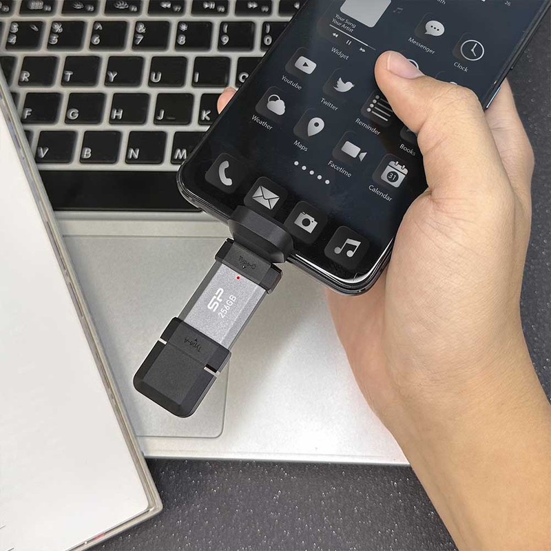 فلش مموری OTG سیلیکون پاور مدل C51 ظرفیت 128 گیگابایت با رابط USB3.2 Type-A و Type-C، مقاوم در برابر ضربه، شوک و گرد و غبار، مناسب تلفن همراه و لپتاپ